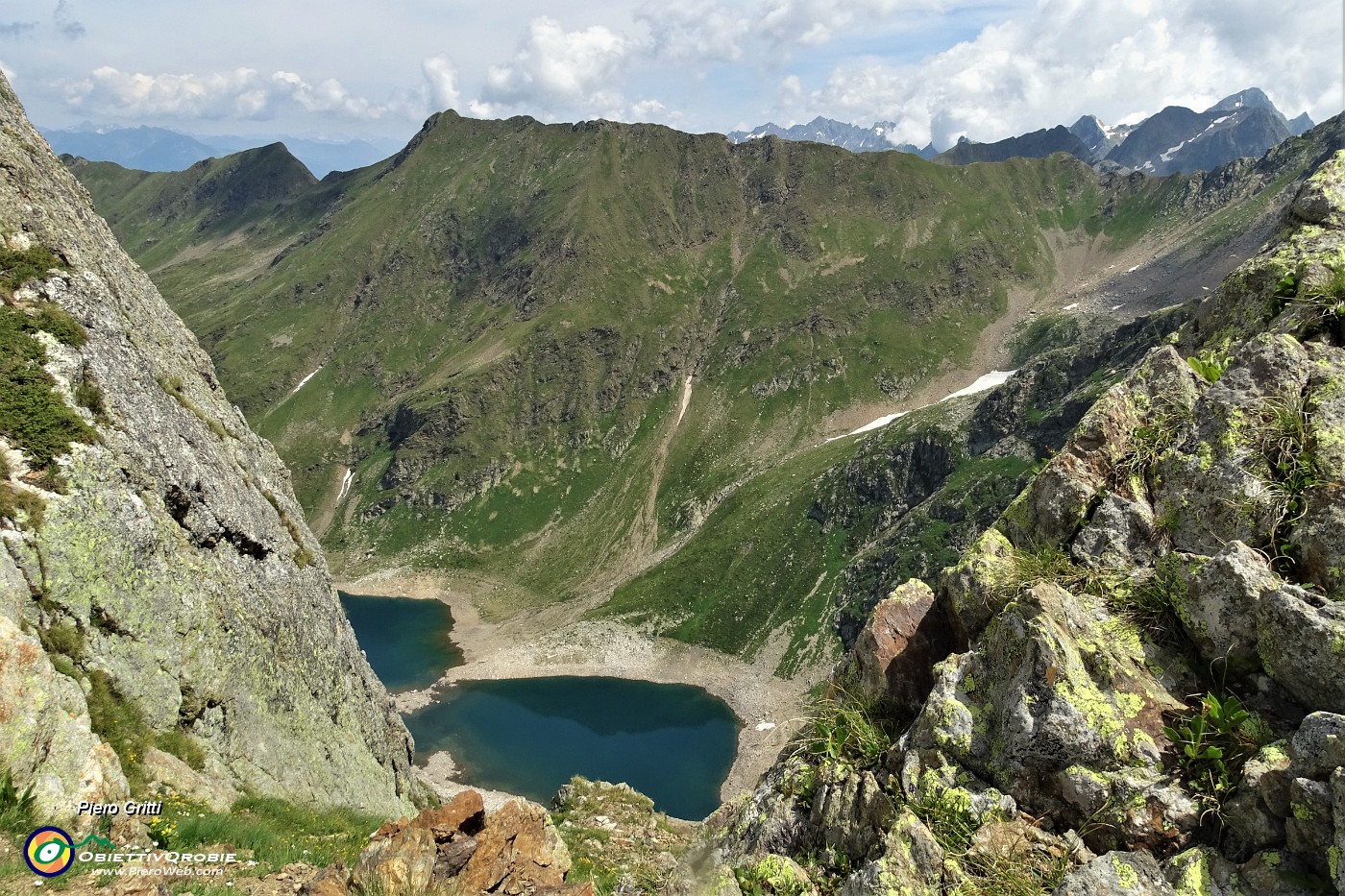 55 Sbirciatina a precipizio sul Lago di Publino.JPG